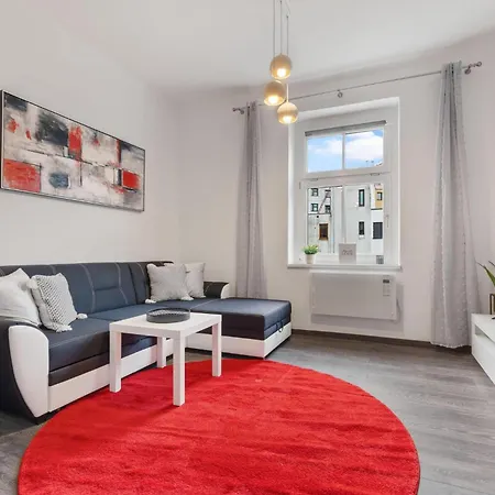 Air Conditioned Apartment 5 Min To Railway Station - Old Town Bratislava Exterior photo