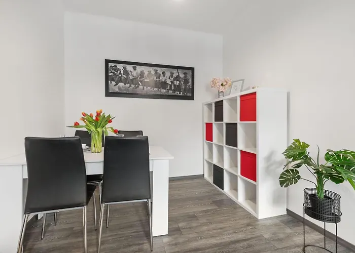 Air Conditioned Apartment 5 Min To Railway Station - Old Town