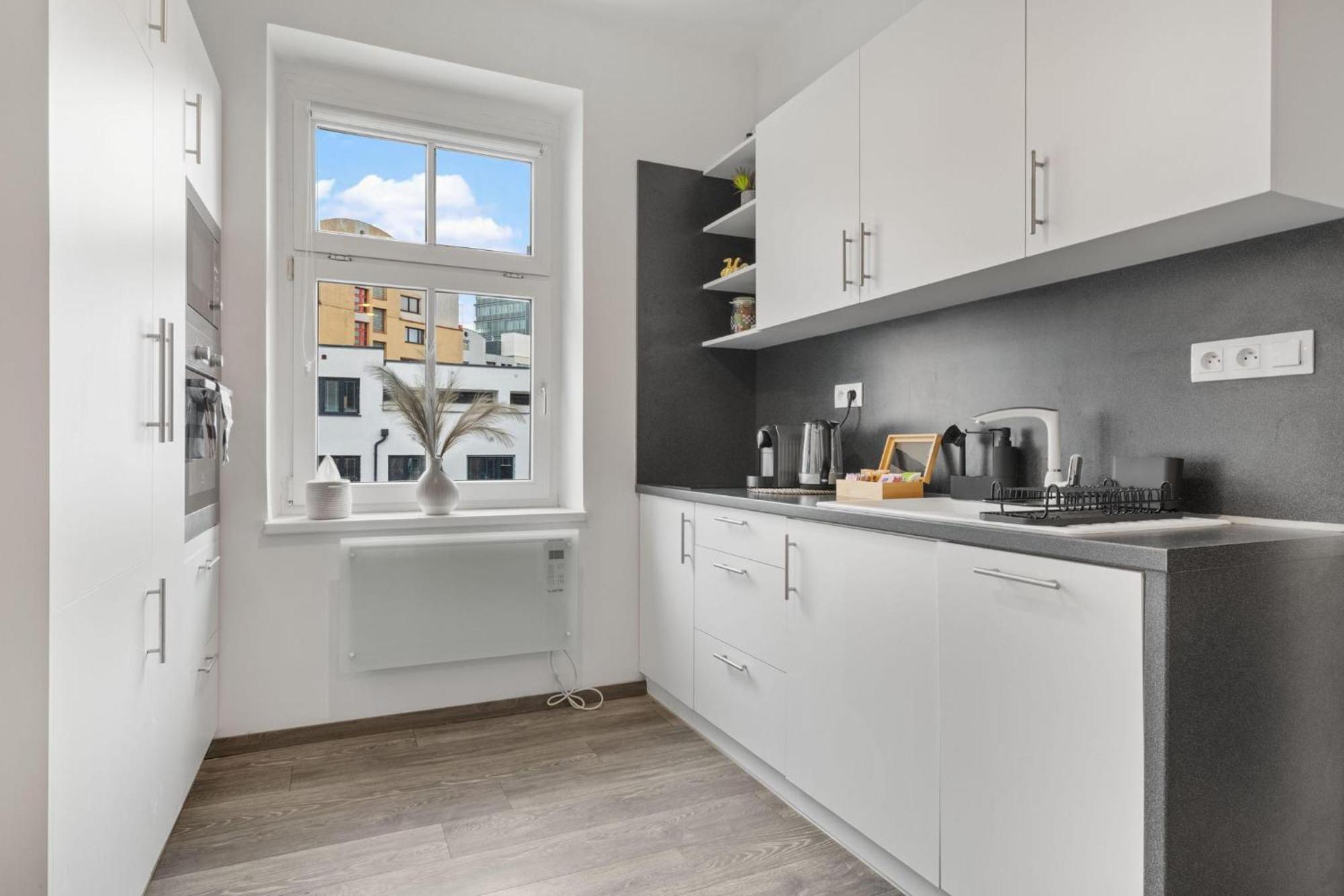 Air Conditioned 5 Min To Railway Station - Old Town Bratislava