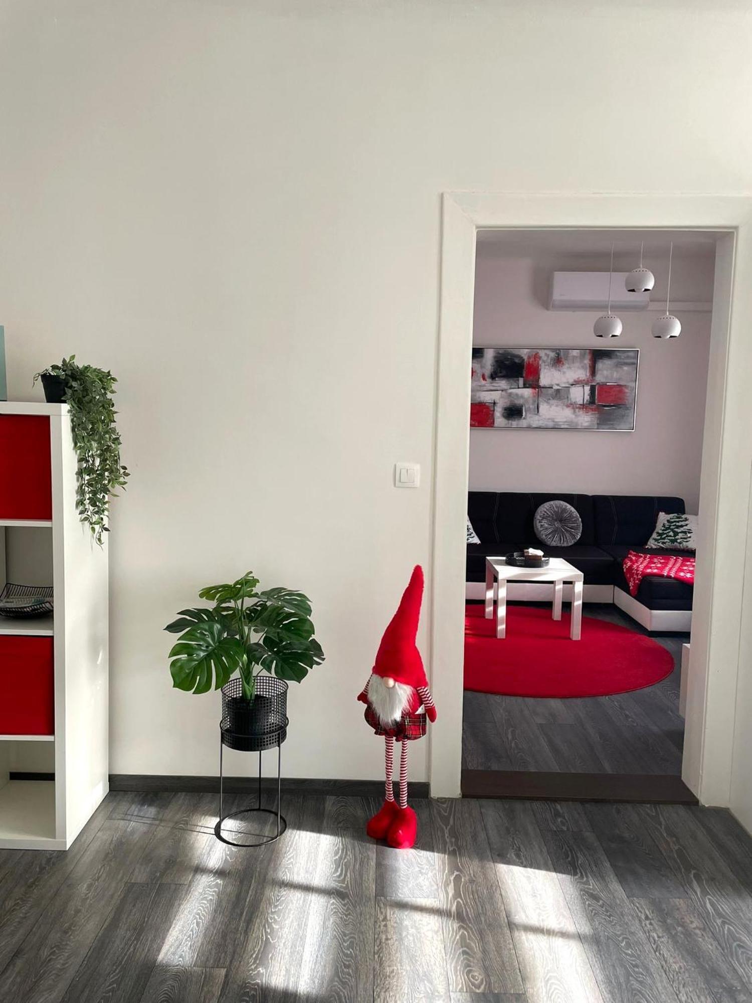 Air Conditioned 5 Min To Railway Station - Old Town *